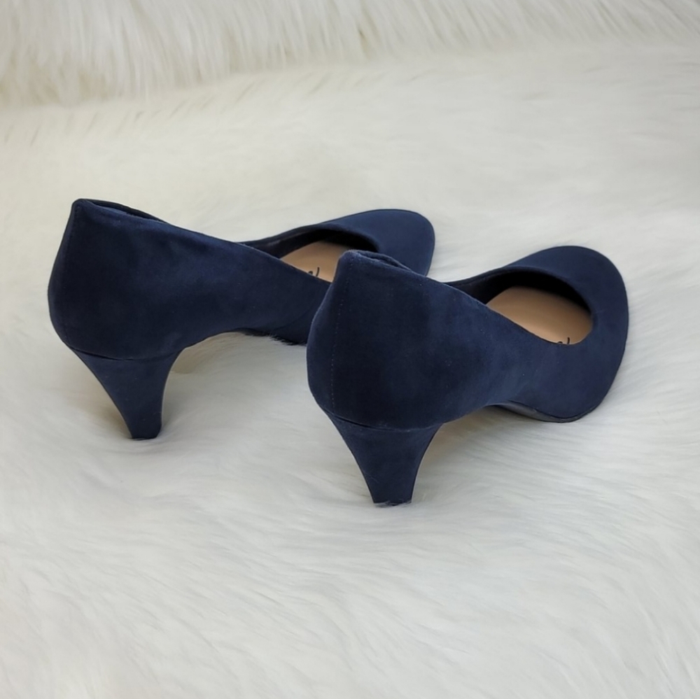 American Rag Felix Closed Toe Classic Pump Heels Navy Blue - Picture 10 of 16